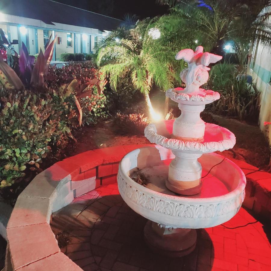Tropical Palm Motel Норт-Форт-Майерс Экстерьер фото